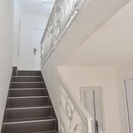 Milovanovic Apartment